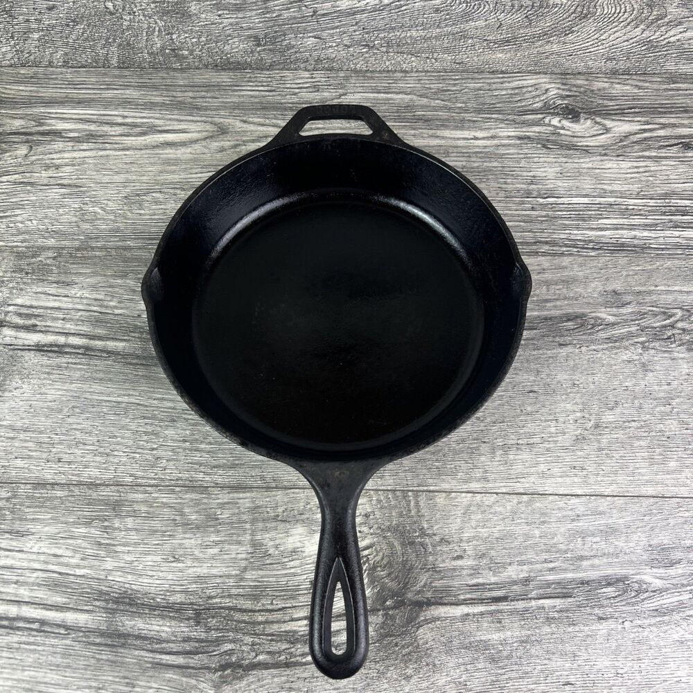 Vintage Lodge 8SK Cast Iron Skillet USA